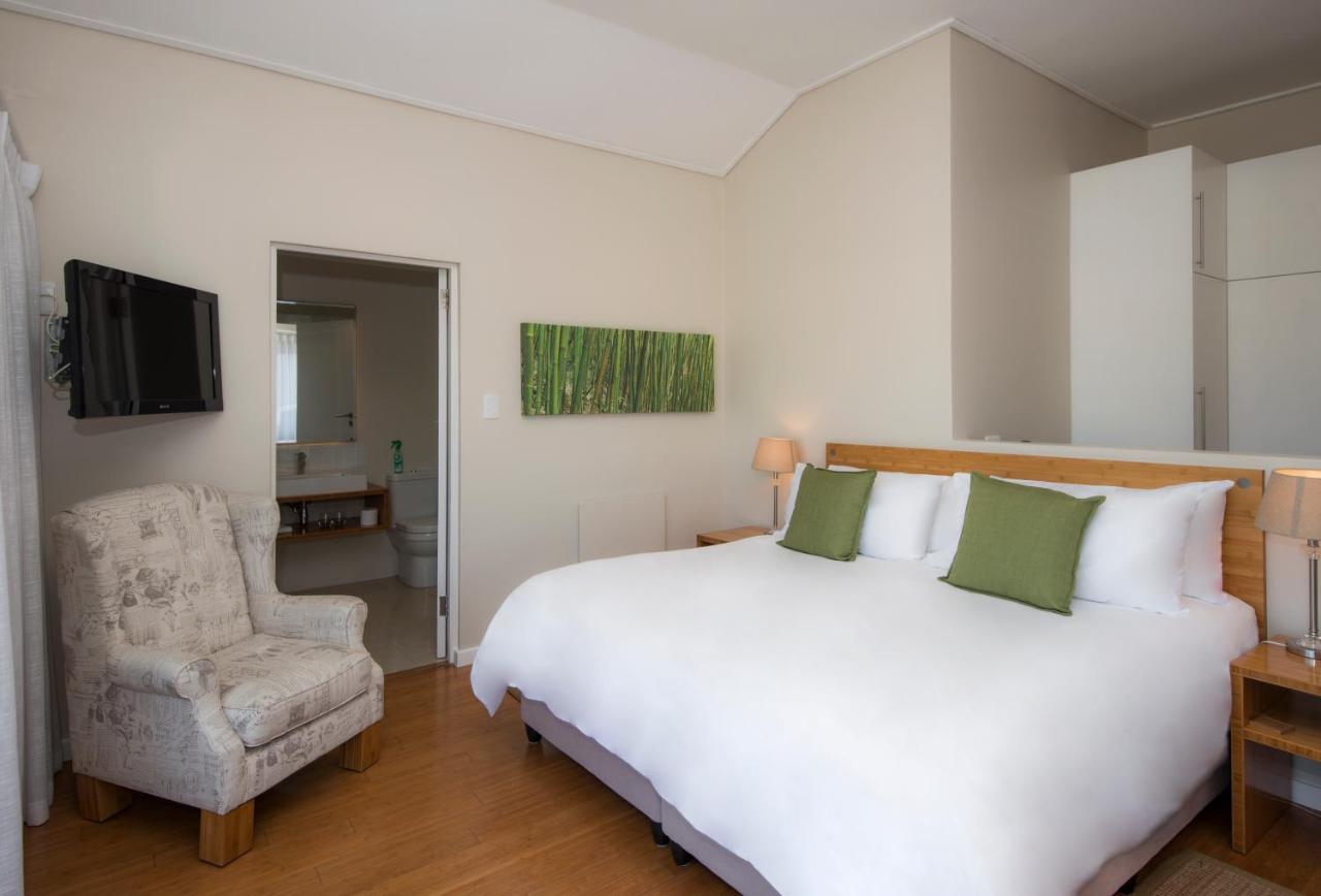 Bamboo Guest House Hermanus Eksteriør billede