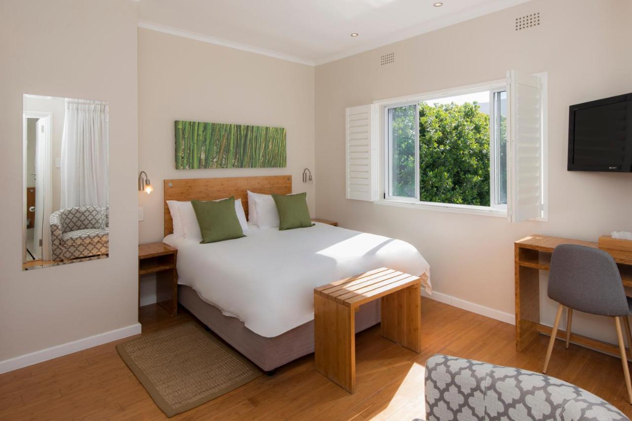 Bamboo Guest House Hermanus Eksteriør billede